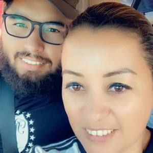 Meet your Posher, Rene